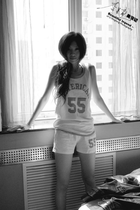 2010.03.26 李星龙摄影-美丽记-美女古董商吕昕霏私家写真